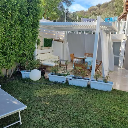 Domus Istella 200 Meters From The Sea *