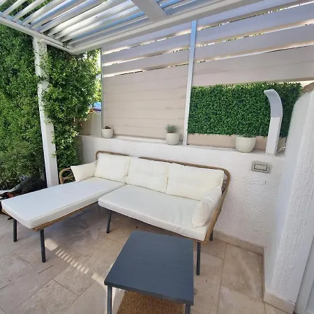 Domus Istella 200 Meters From The Sea Apartament Torre delle Stelle