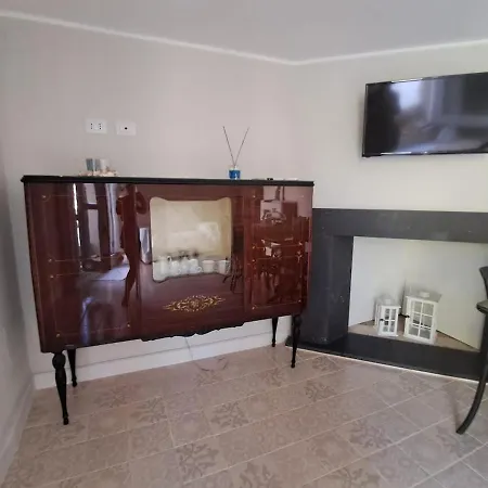 Domus Istella 200 Meters From The Sea Apartament